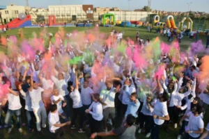 حفلات ألوان للأطفال في الأماكن المفتوحة